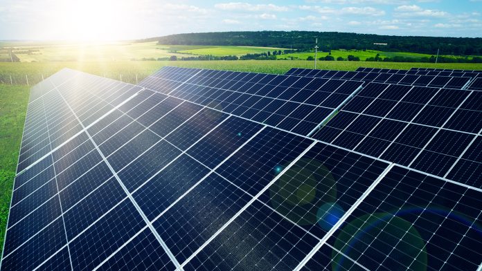 Вечные солнечные панели: проект C2C-PV меняет будущее энергетики