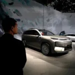Продажи электромобилей BYD впервые с 2024 года обогнали гибриды
